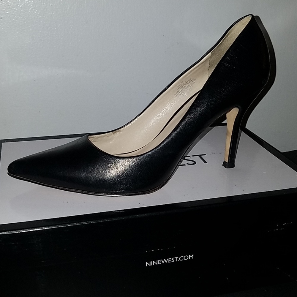 Nine West pumps